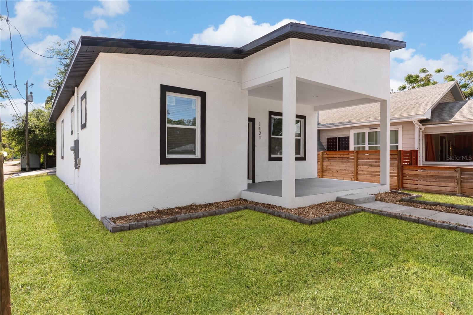 1421 35 St, Saint Petersburg, FL 33711 photo