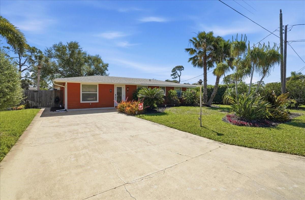 1129 Riviera St, Venice, FL 34285 photo