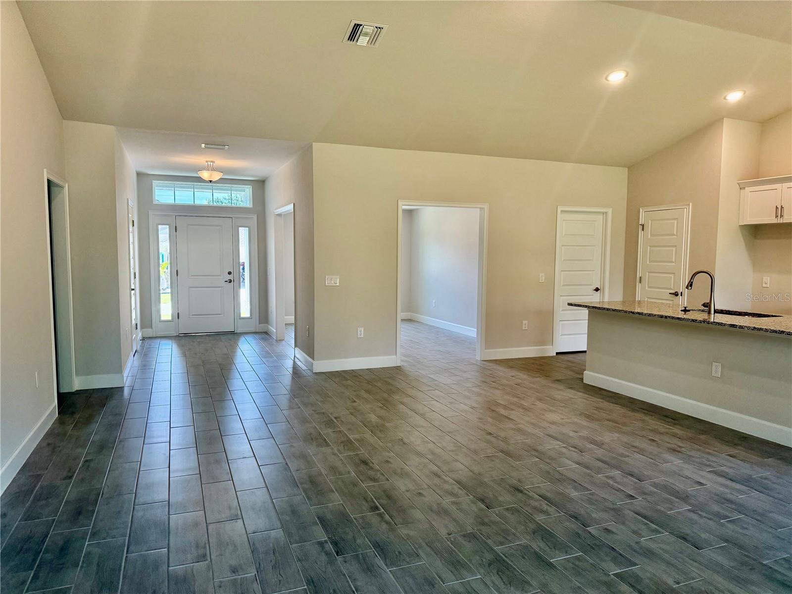 9590 Little Rock St, Port Charlotte, FL 33981 photo