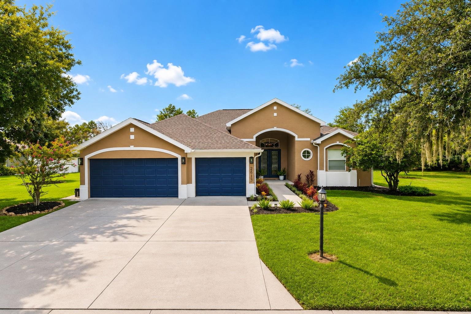 2813 Hampton Place Ct, Plant City, FL 33566 photo