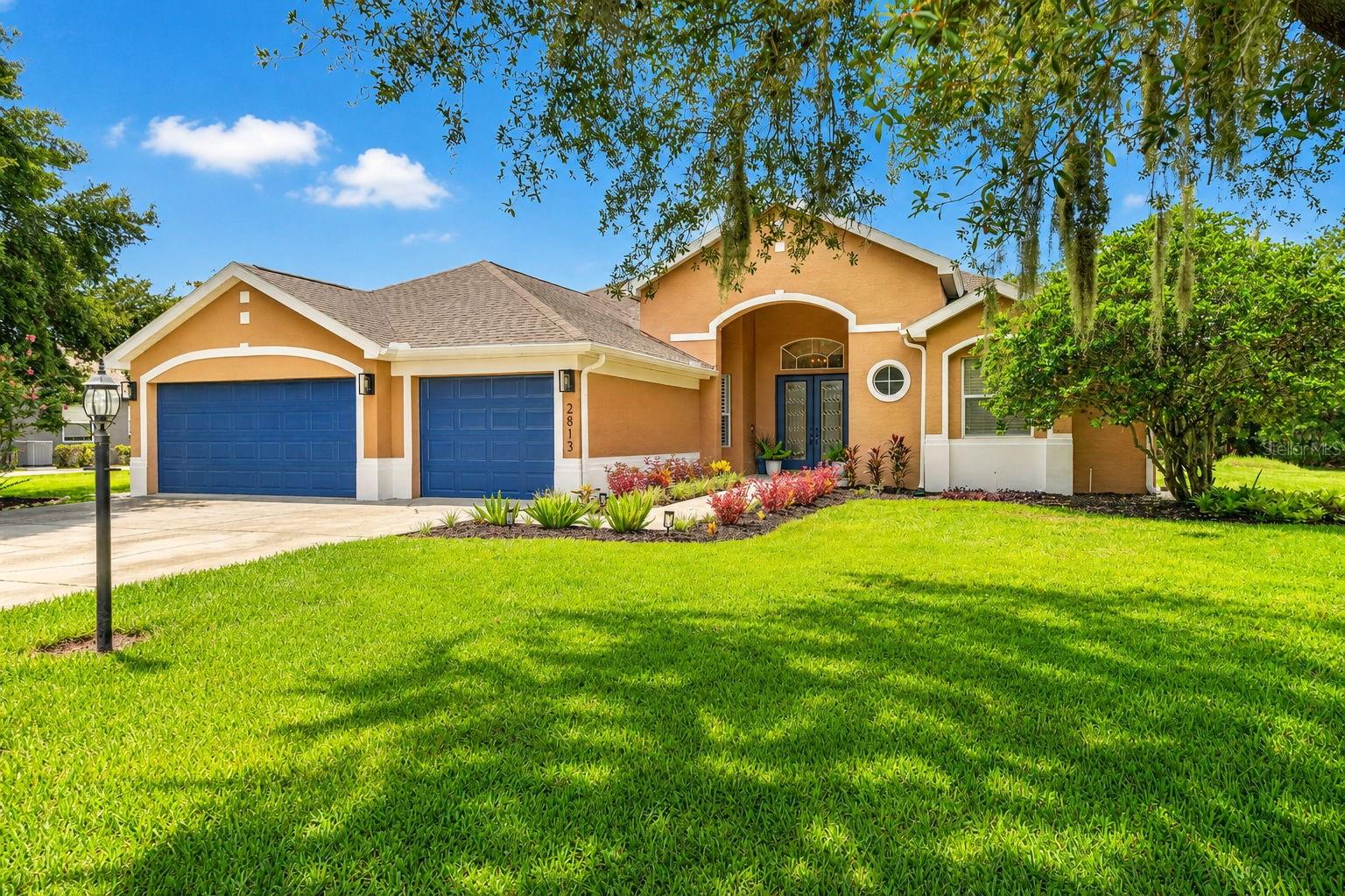 2813 Hampton Place Ct, Plant City, FL 33566