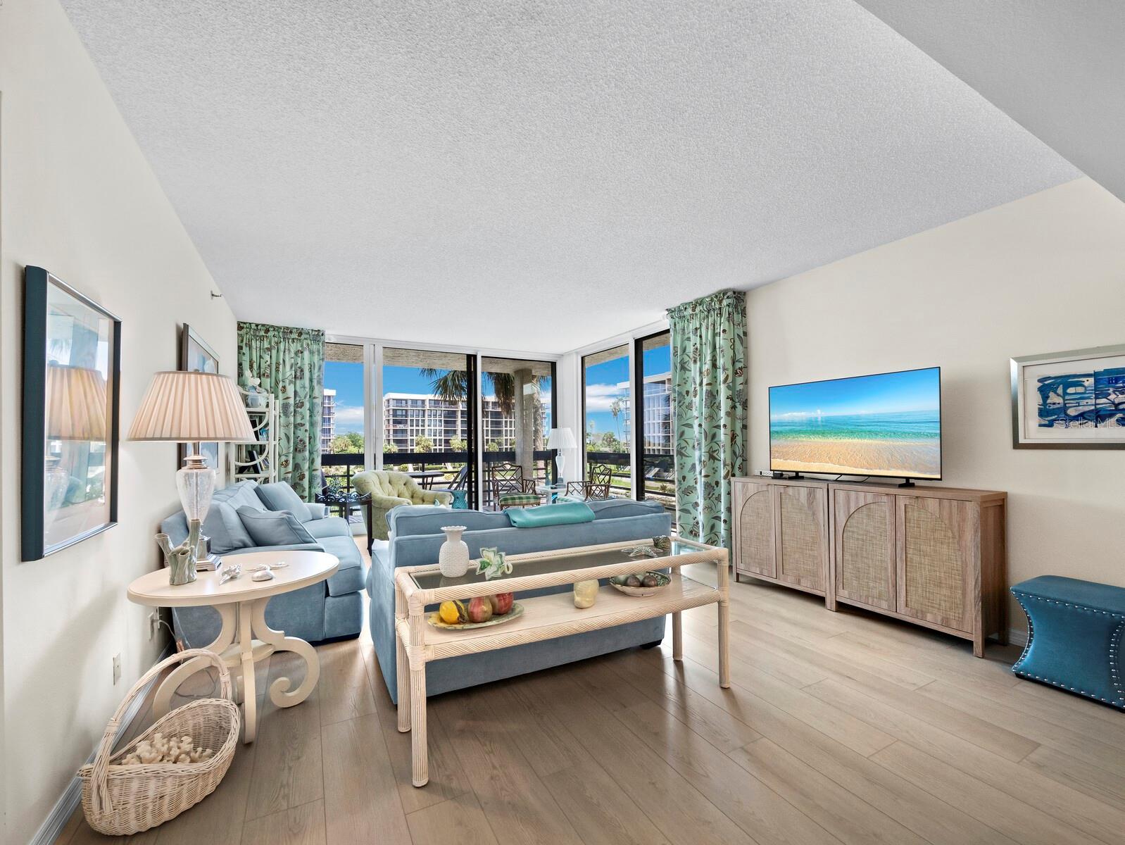 1075 Gulf Of Mexico Dr #205, Longboat Key, FL 34228 photo