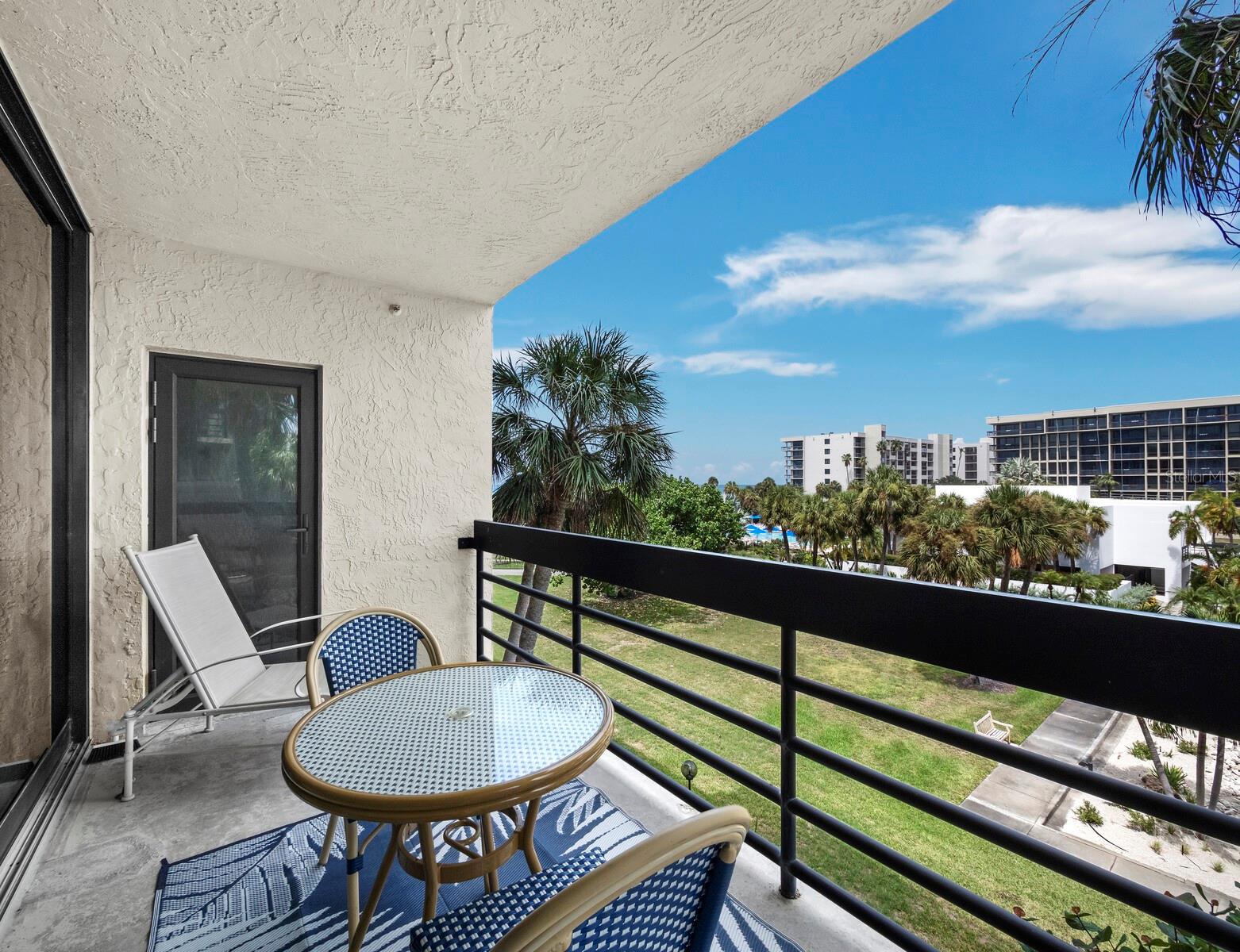 1075 Gulf Of Mexico Dr #205, Longboat Key, FL 34228 photo