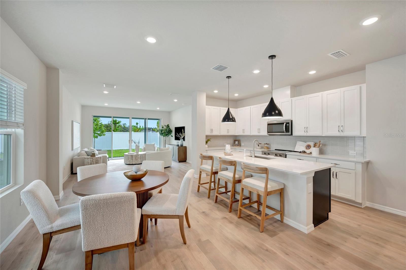 31232 Pendleton Landing Cir, Wesley Chapel, FL 33545 photo