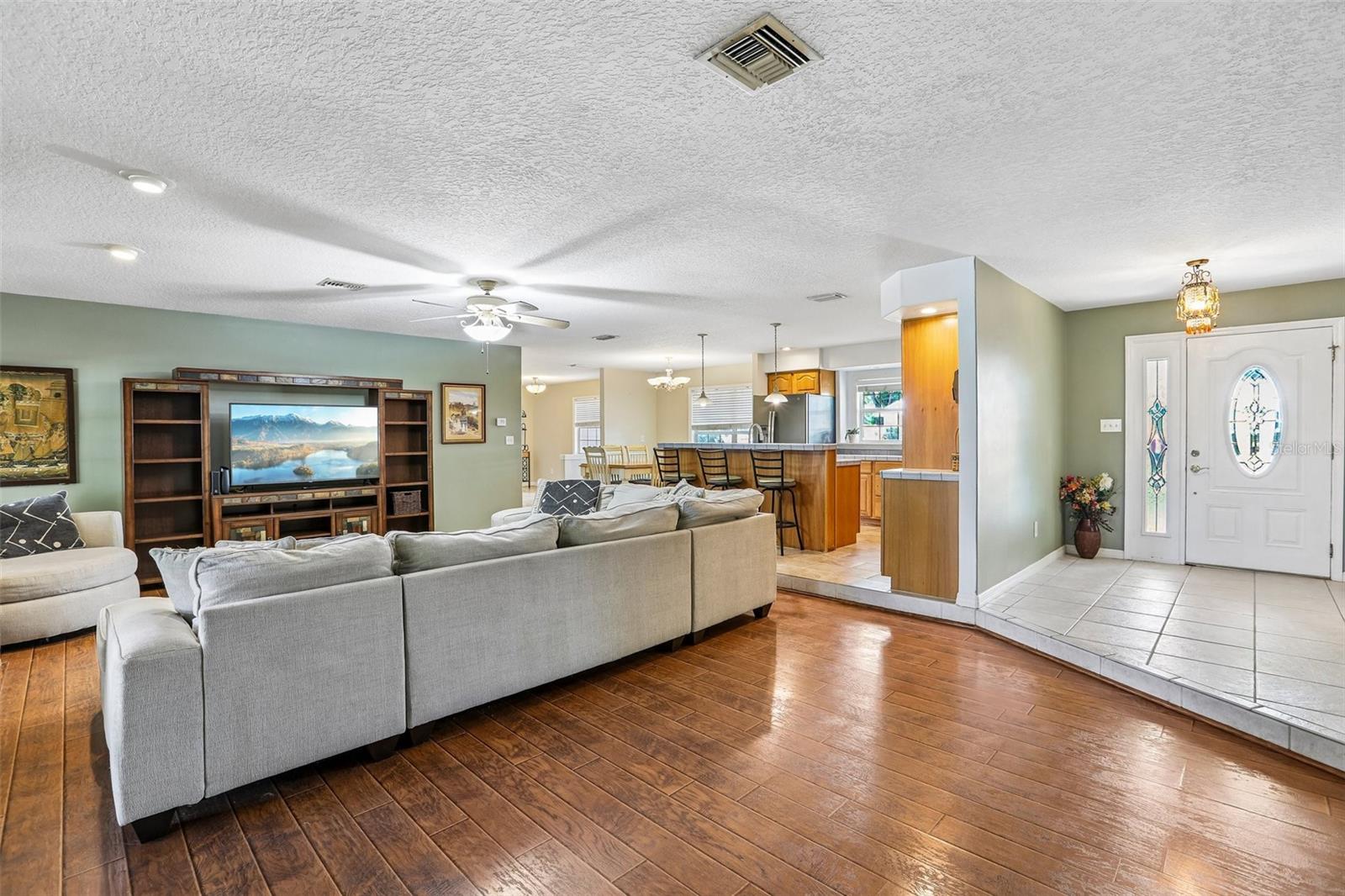 3131 N Canal Dr, Palm Harbor, FL 34684 photo