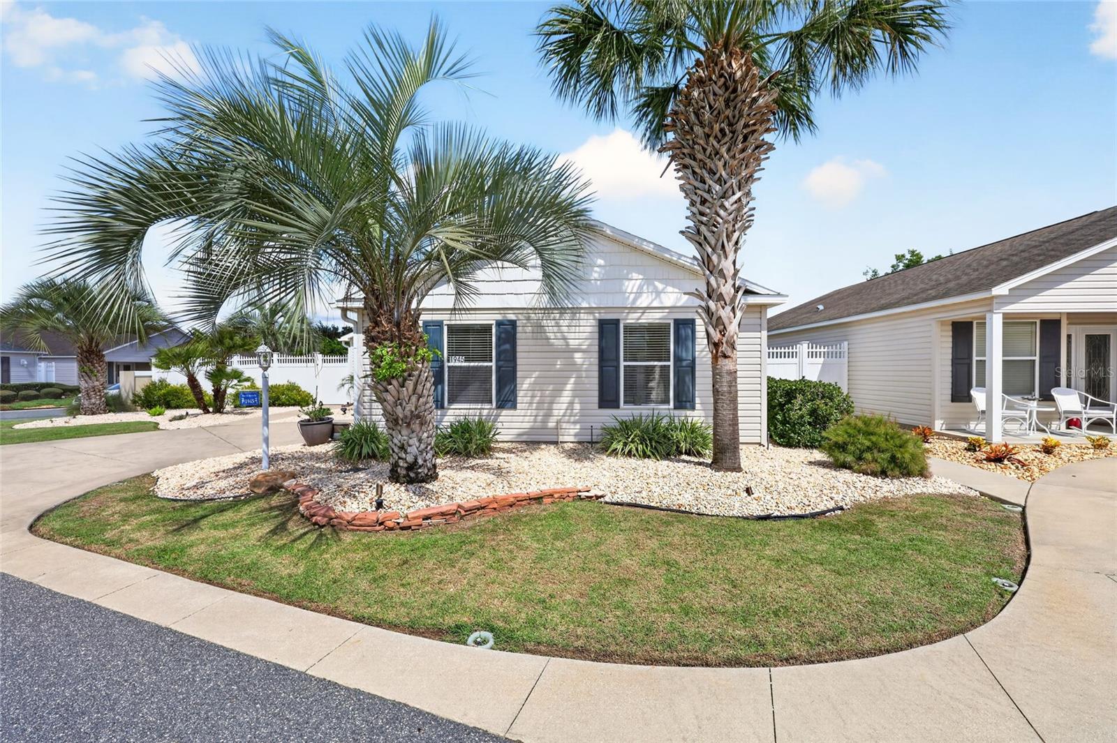 1945 Fiddlewood Pl, The Villages, FL 32162 photo