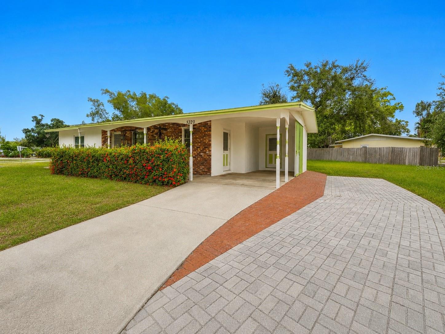 5320 41 Ave, Bradenton, FL 34209