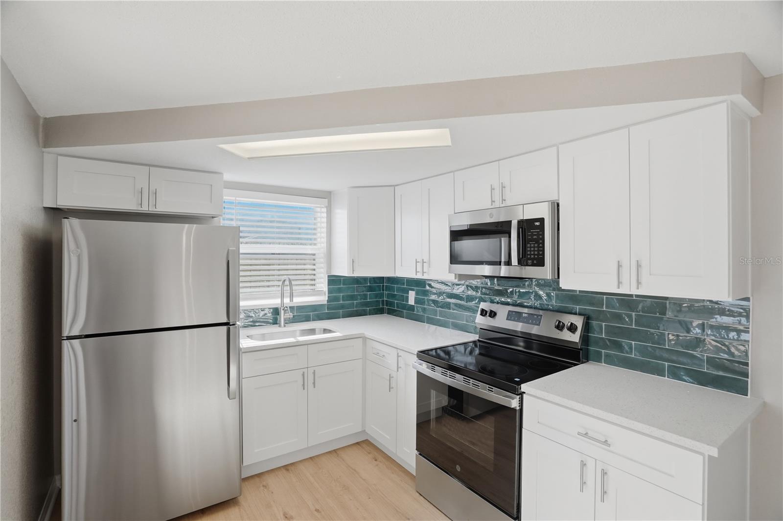 3104 Salisbury Dr, Holiday, FL 34691 photo