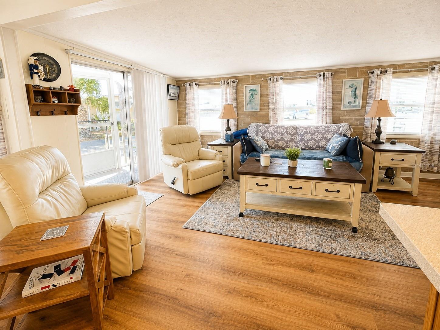 6623 Washington St, Bradenton, FL 34207 photo