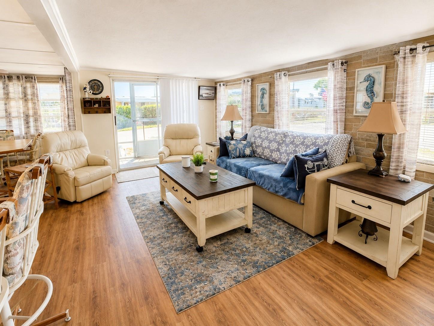 6623 Washington St, Bradenton, FL 34207 photo