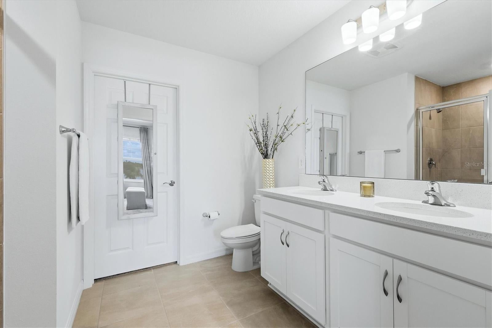 7392 Cabin Ln, Sarasota, FL 34240 photo