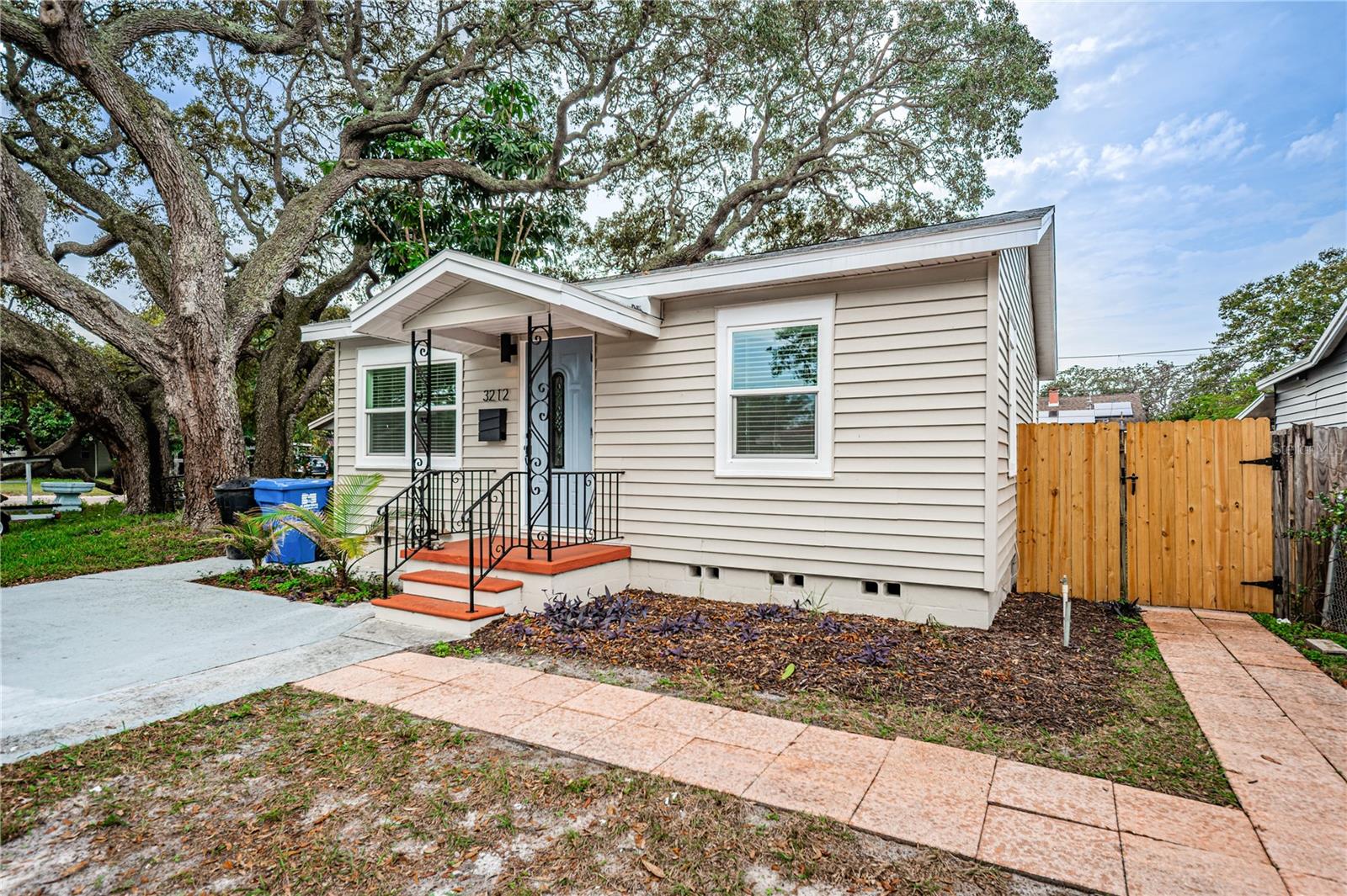 3212 23 St, Saint Petersburg, FL 33713