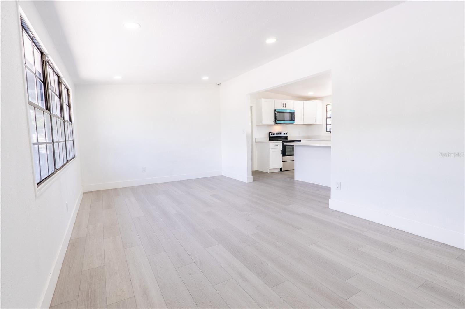 4112 W Fairview Hts, Tampa, FL 33616 photo