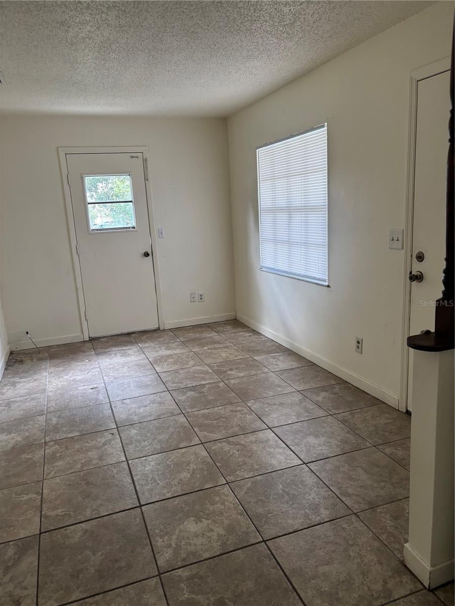 38342 38344 12 Ave, Zephyrhills, FL 33542 photo