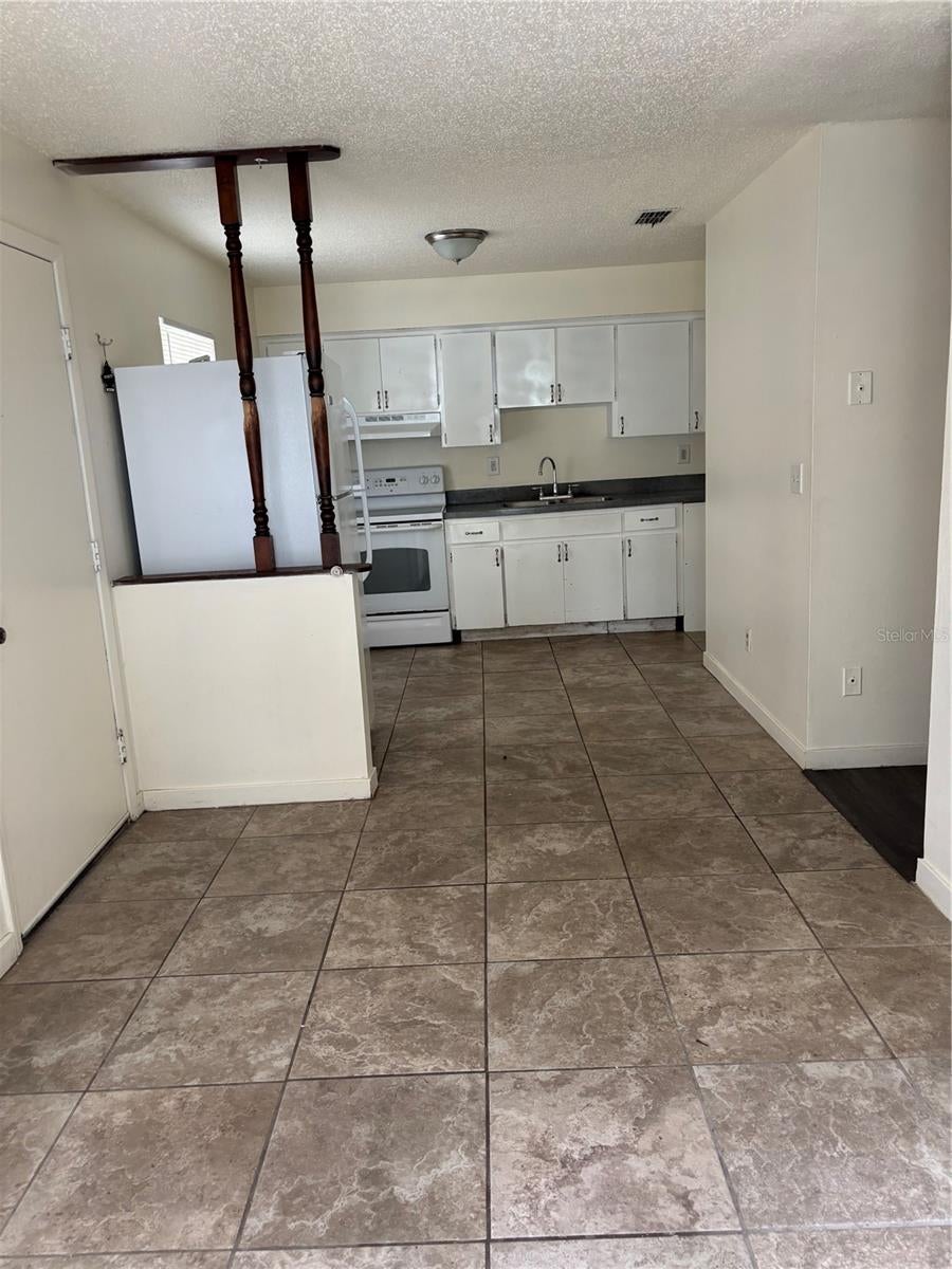 38342 38344 12 Ave, Zephyrhills, FL 33542 photo
