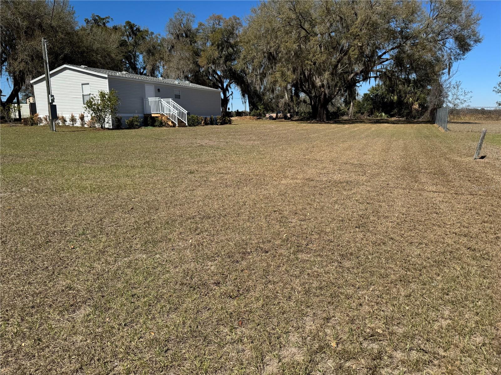 5525 W Evans St, Coleman, FL 33521 photo