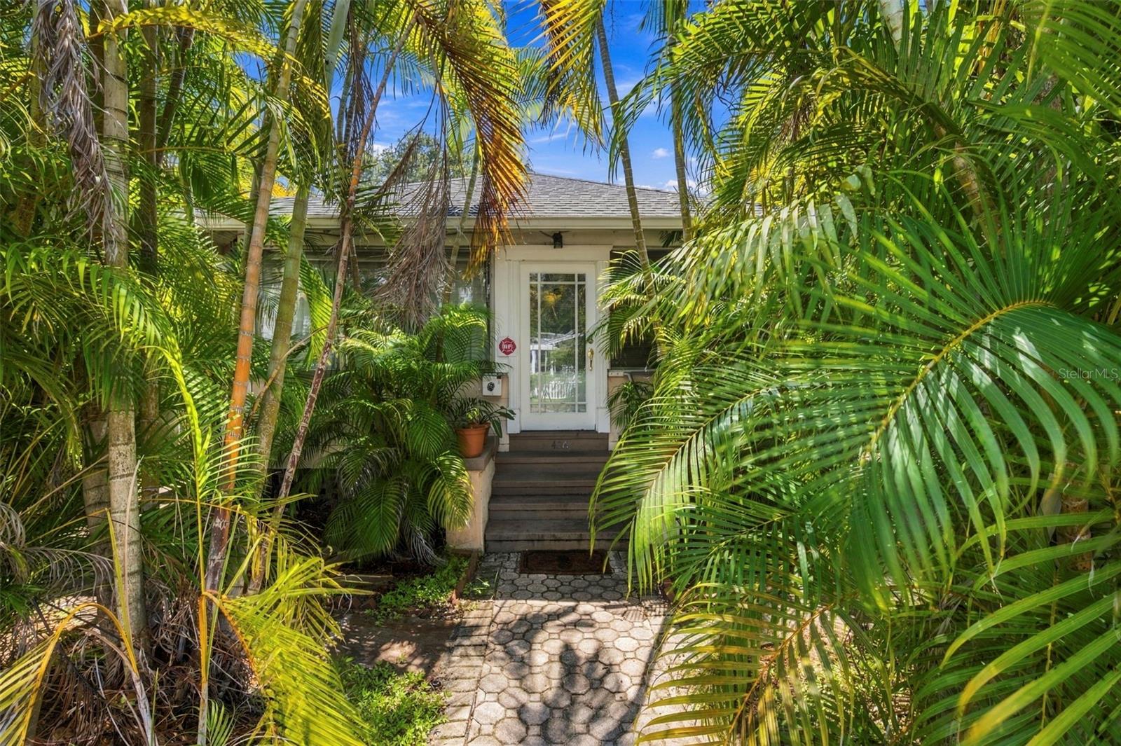 406 10 Ave, Saint Petersburg, FL 33701