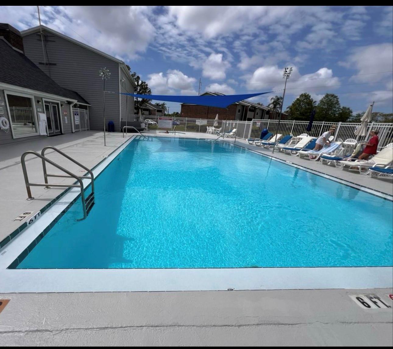 1400 Gandy Blvd #803, Saint Petersburg, FL 33702 photo