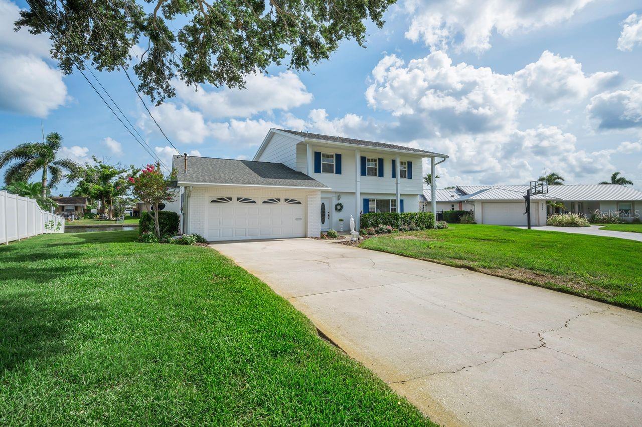 1310 41 Ave, Saint Petersburg, FL 33703