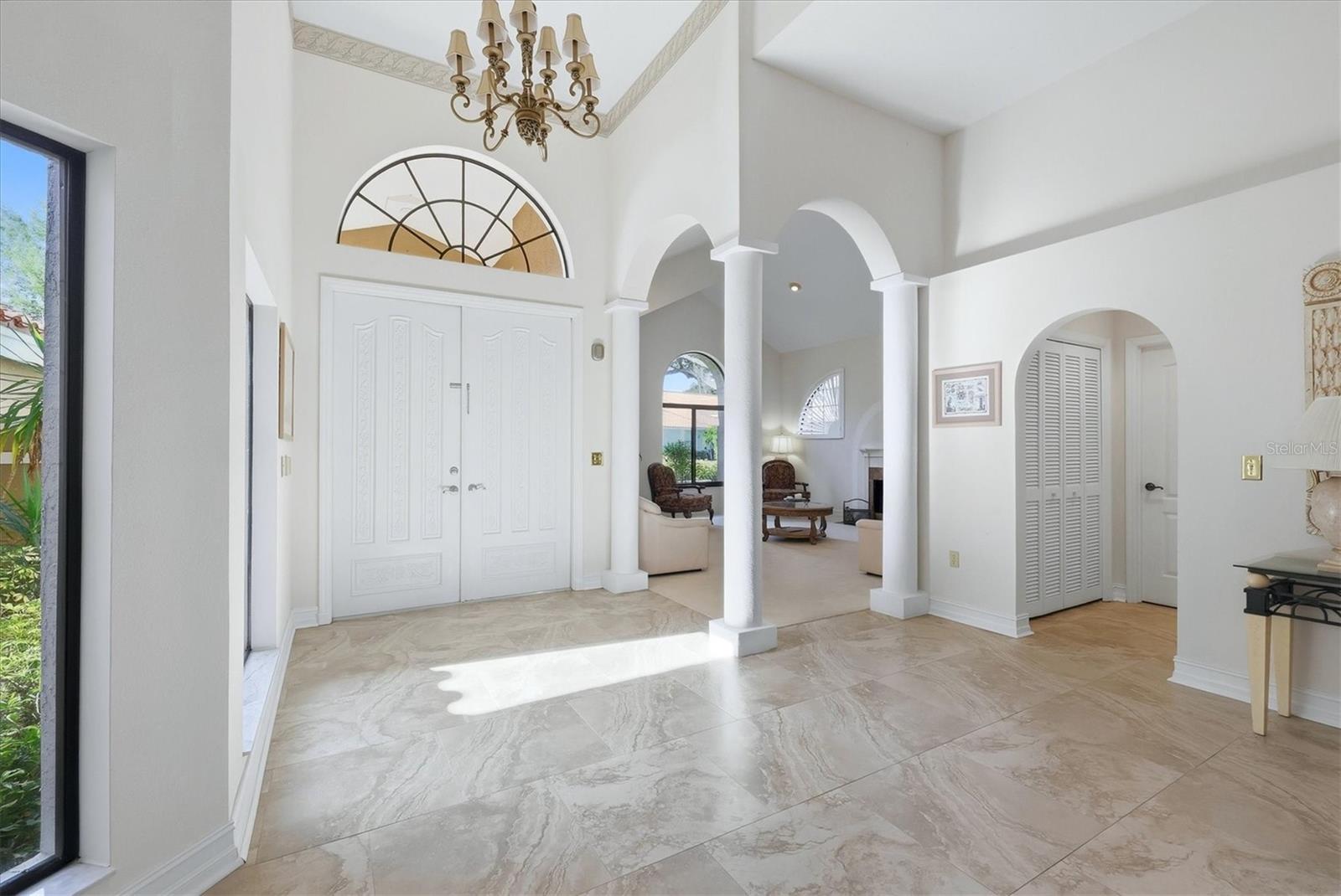 4221 Escondito Cir, Sarasota, FL 34238 photo