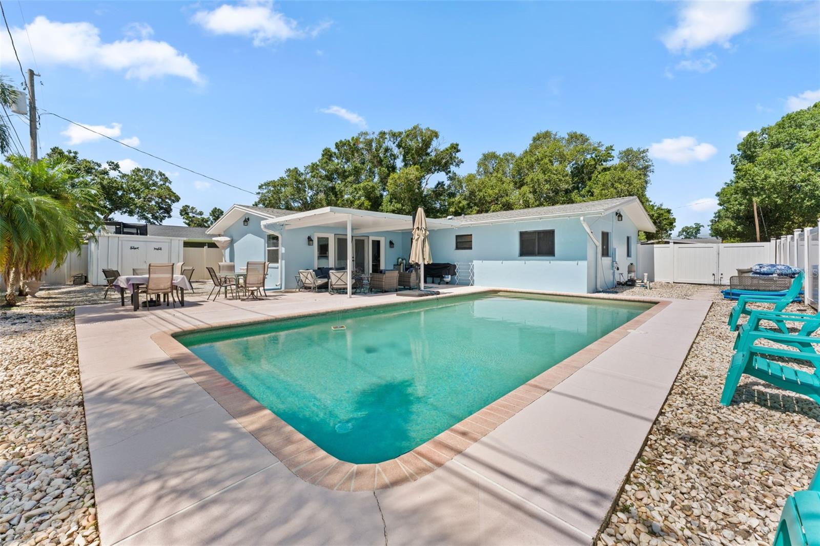2833 56 Ln, Saint Petersburg, FL 33710 photo