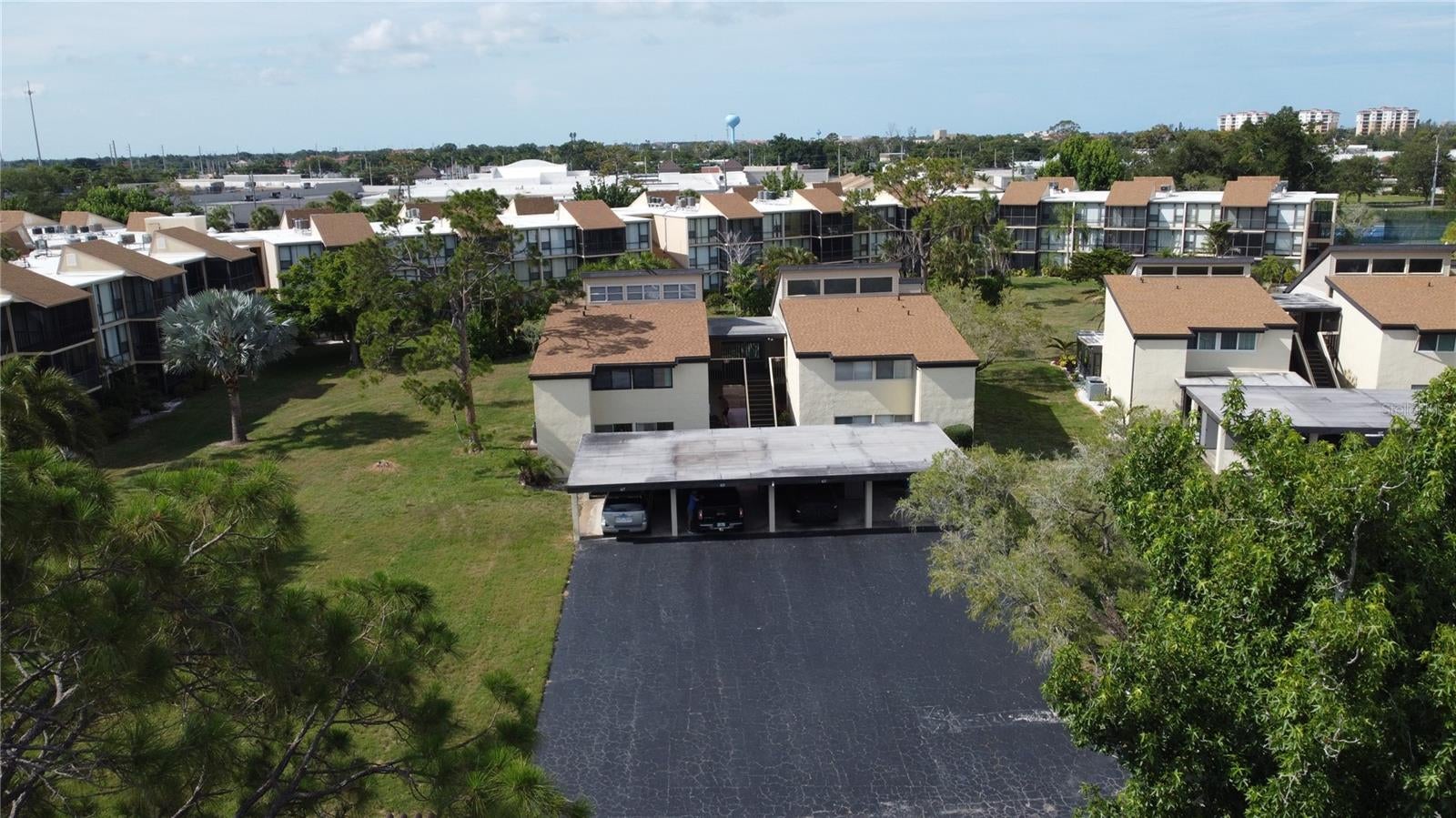 625 White Pine Tree Rd, Venice, FL 34285