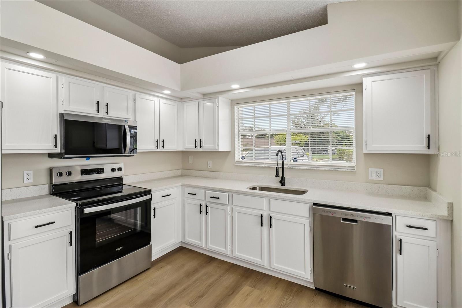 106 Lamplighter Dr, Sanford, FL 32771 photo
