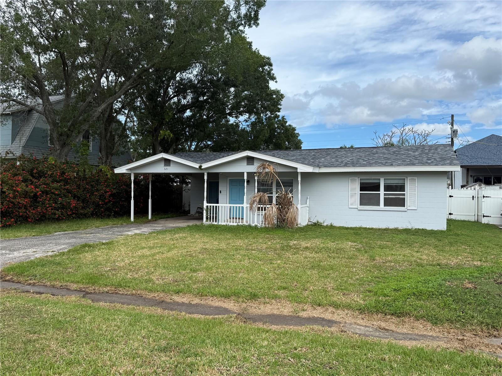 321 83 Ave, Saint Petersburg, FL 33702 photo