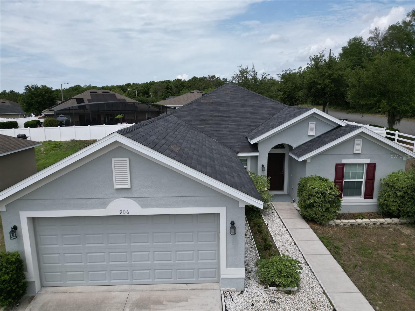 906 Chestnut Dr, Fruitland Park, FL 34731 photo