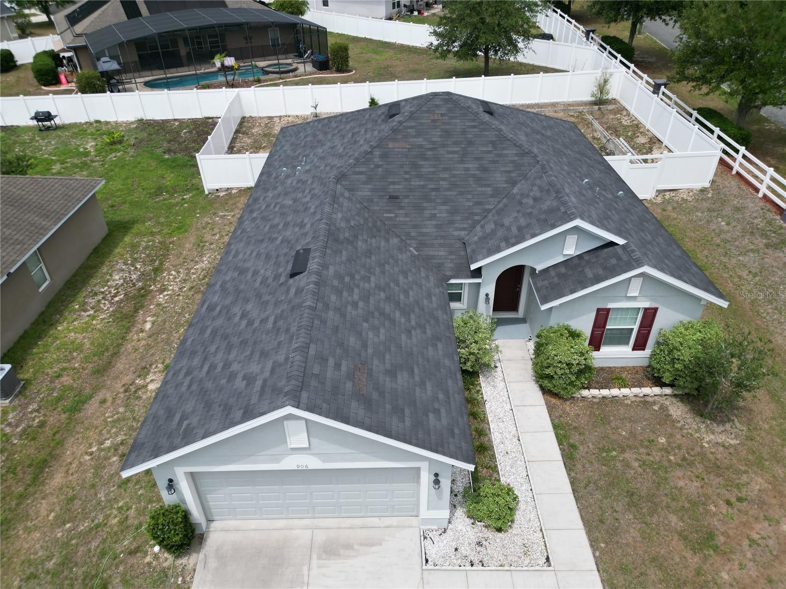 906 Chestnut Dr, Fruitland Park, FL 34731 photo