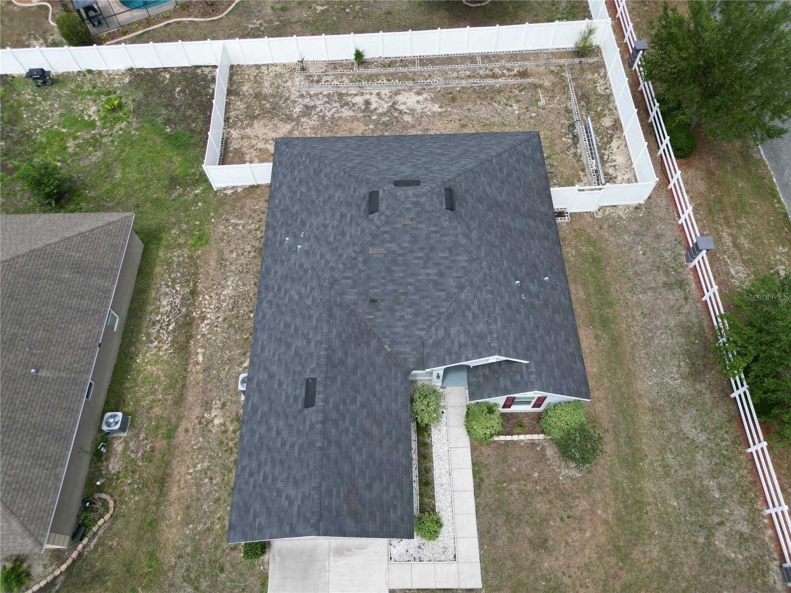 906 Chestnut Dr, Fruitland Park, FL 34731 photo