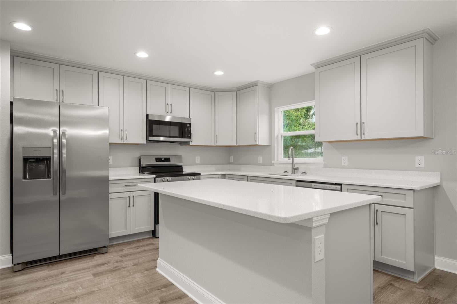 6025 Cypress Terrace, Sebring, FL 33876 photo