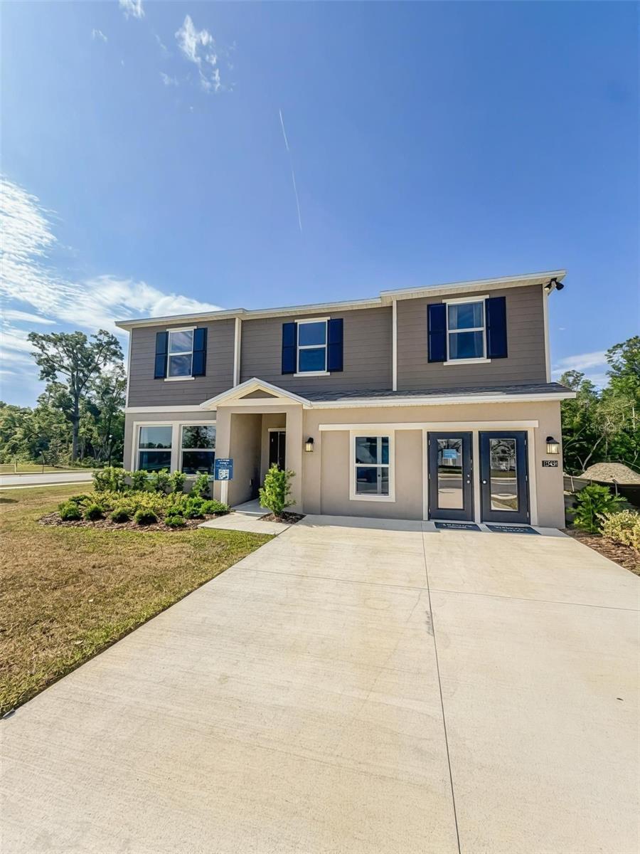 1363 Blue Ash Ln, Deland, FL 32720