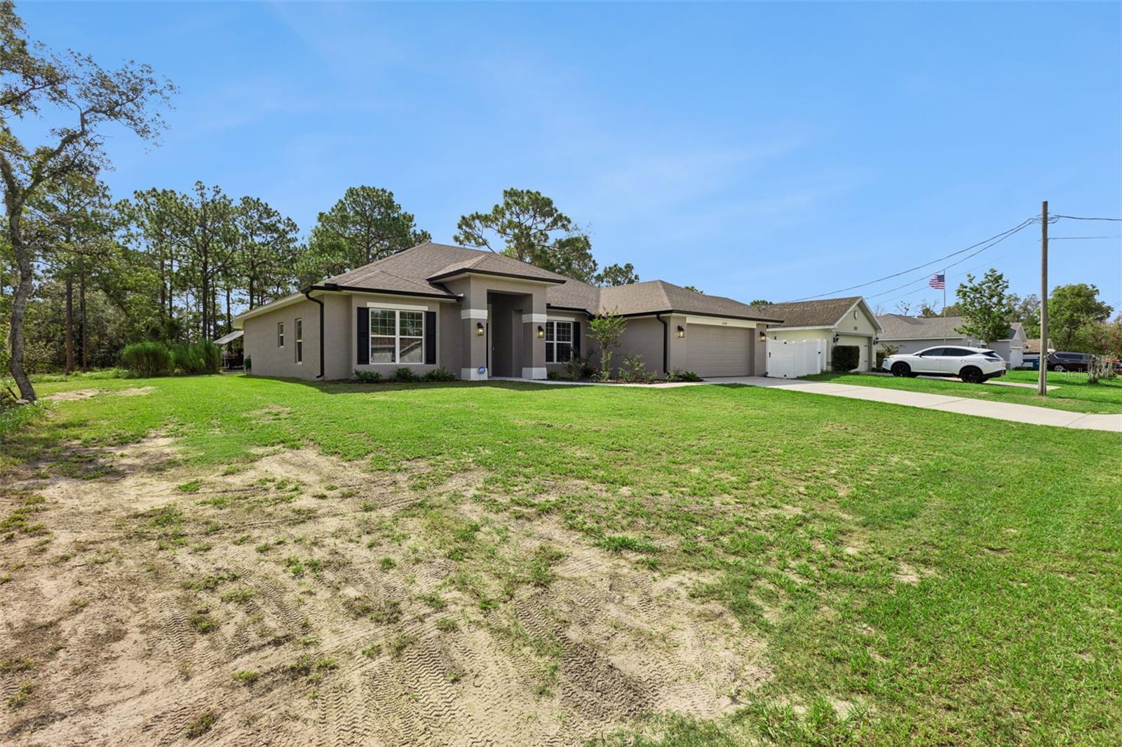 11268 Kodiak Wren Rd, Weeki Wachee, FL 34614 photo