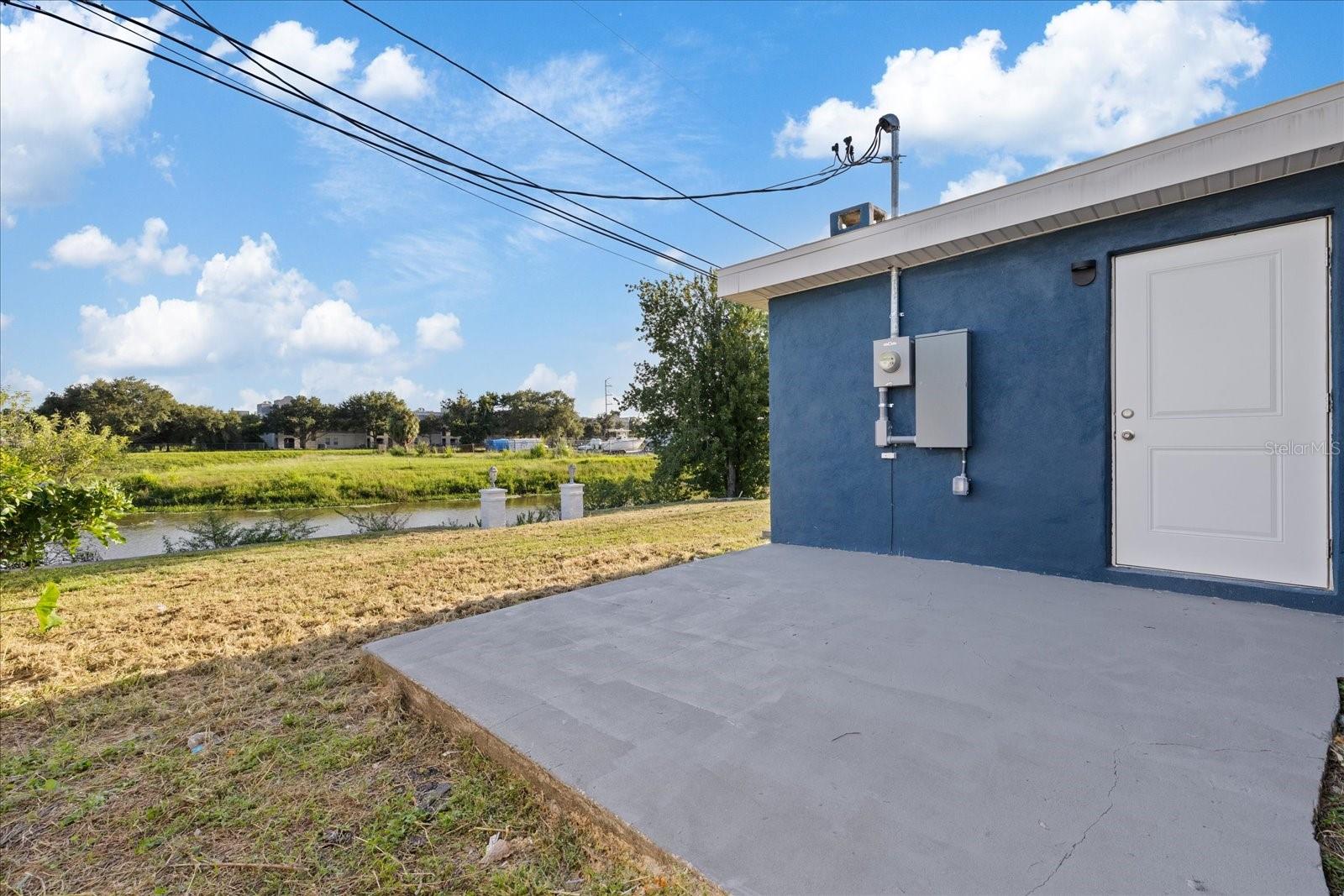 2698 46 Ave, Saint Petersburg, FL 33714 photo