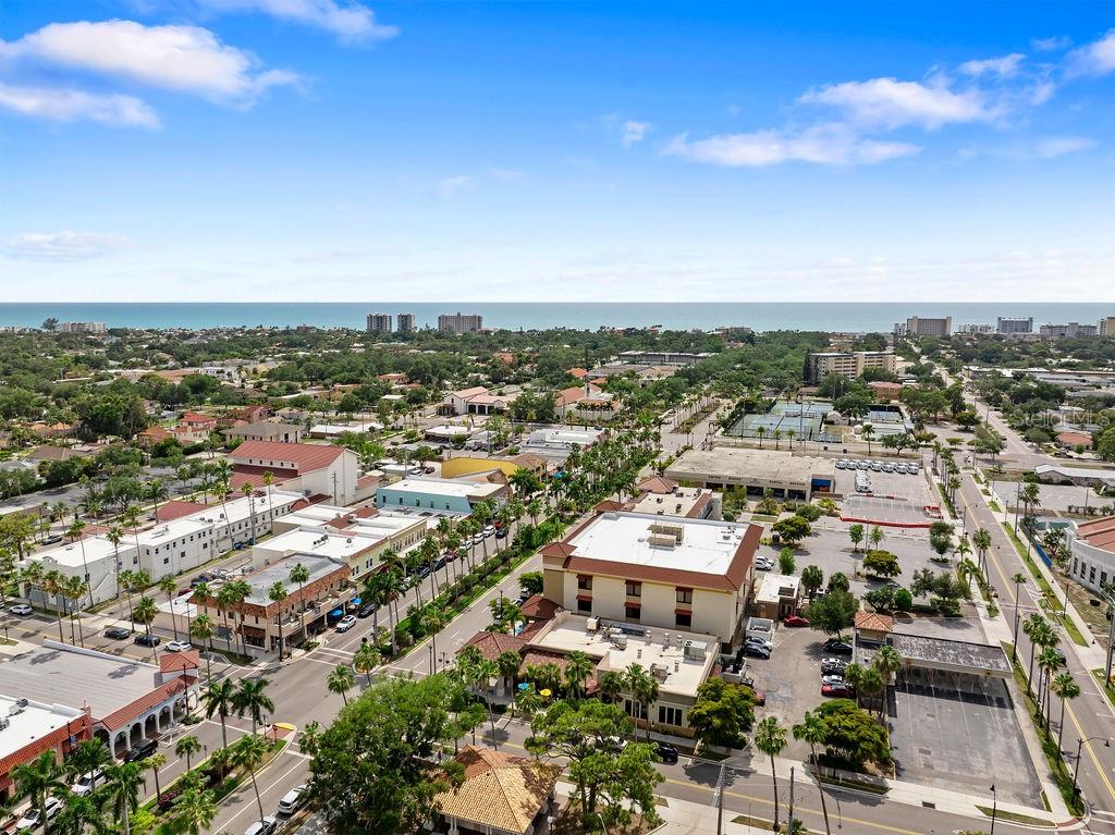 1543 Waterford Dr, Venice, FL 34292 photo