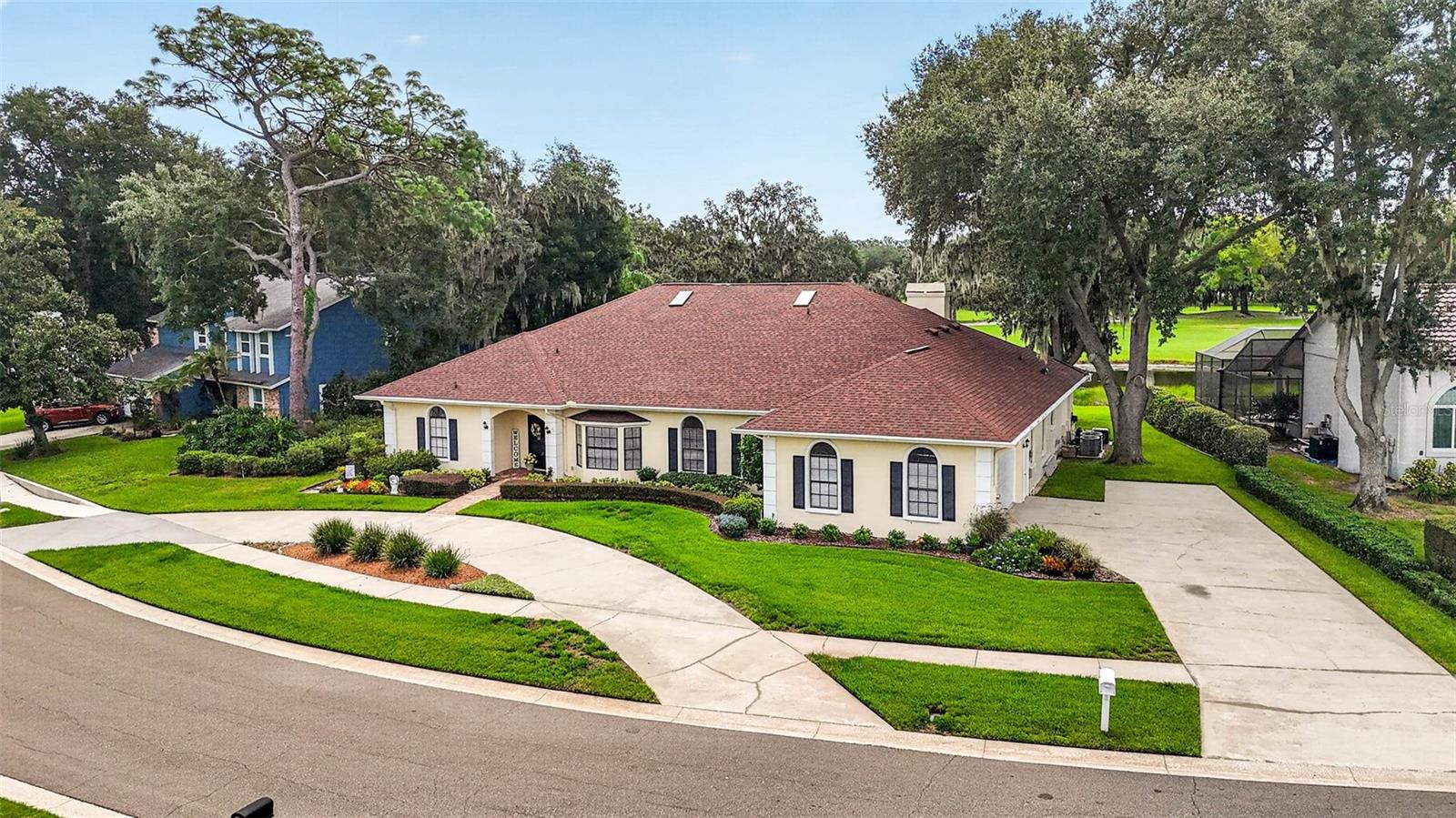 1423 Holleman Dr, Valrico, FL 33596 photo