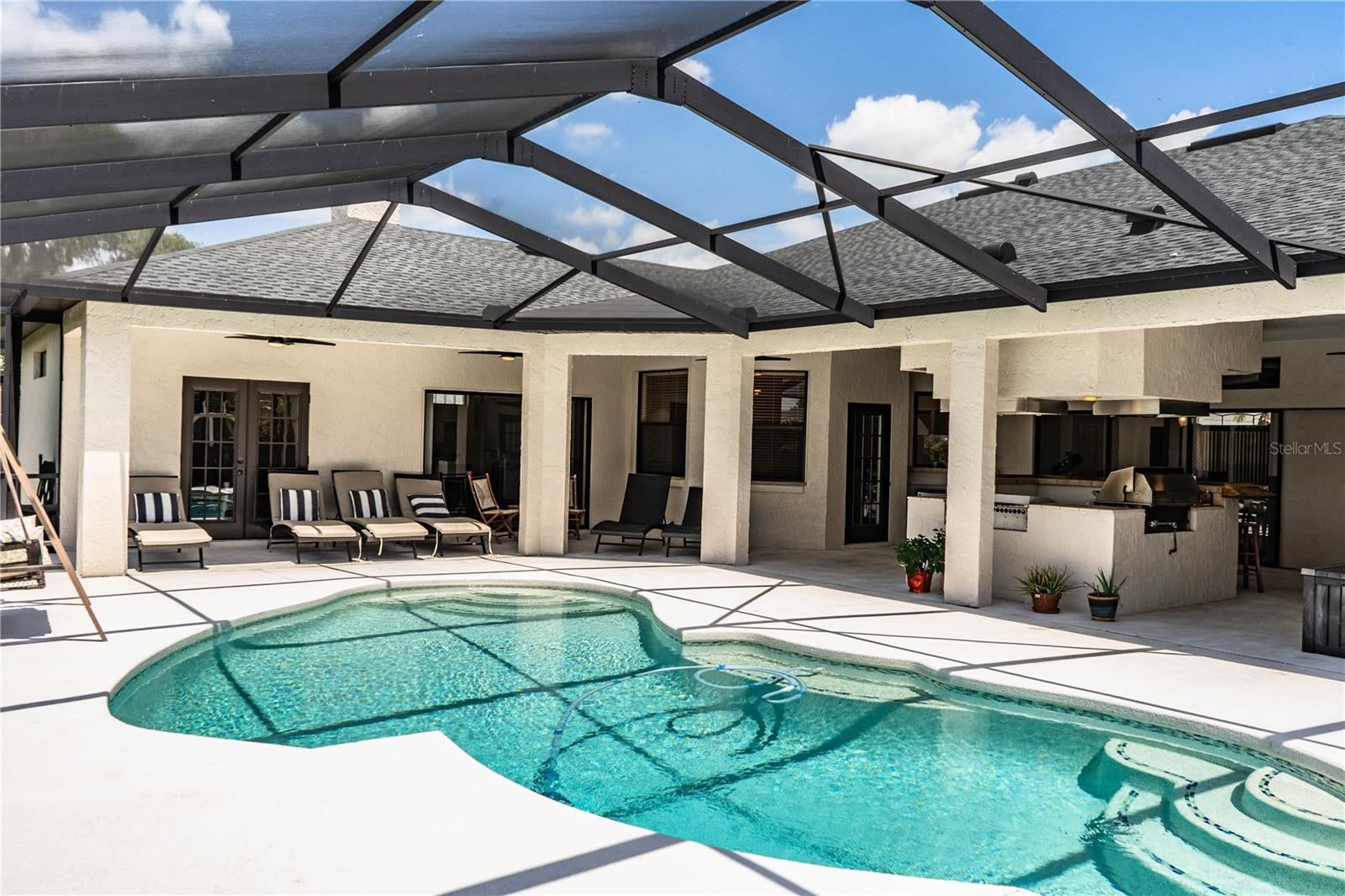 2205 Chesterfield Cir, Lakeland, FL 33813 photo