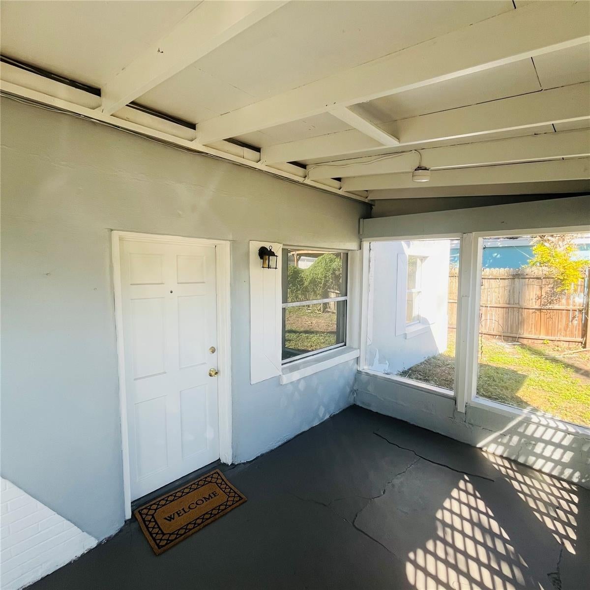 920 E Seneca Ave, Tampa, FL 33612 photo