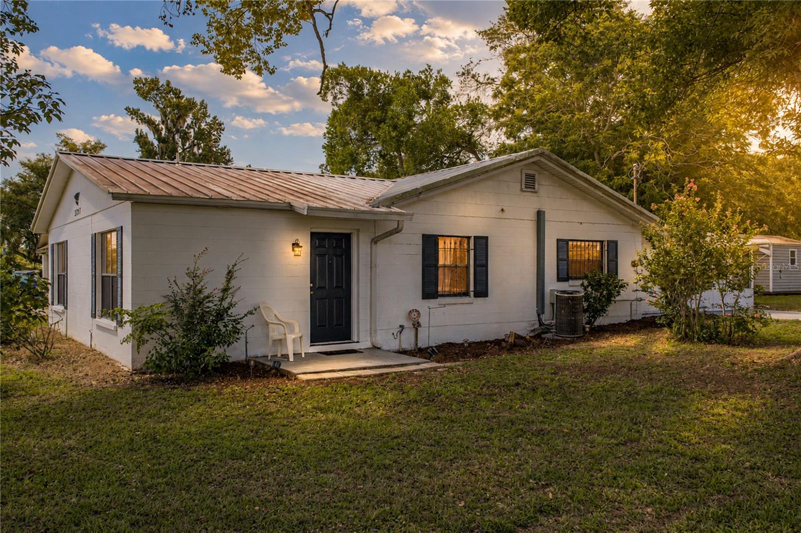 5207 10 St, Zephyrhills, FL 33542