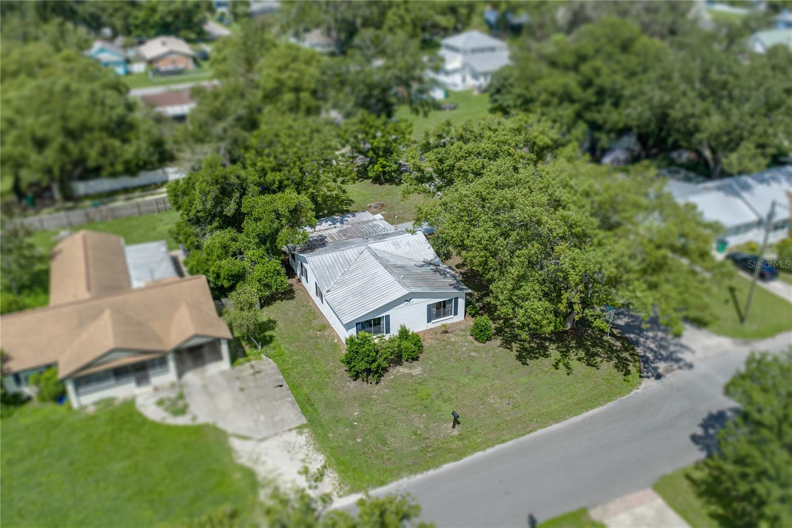 5207 10 St, Zephyrhills, FL 33542 photo