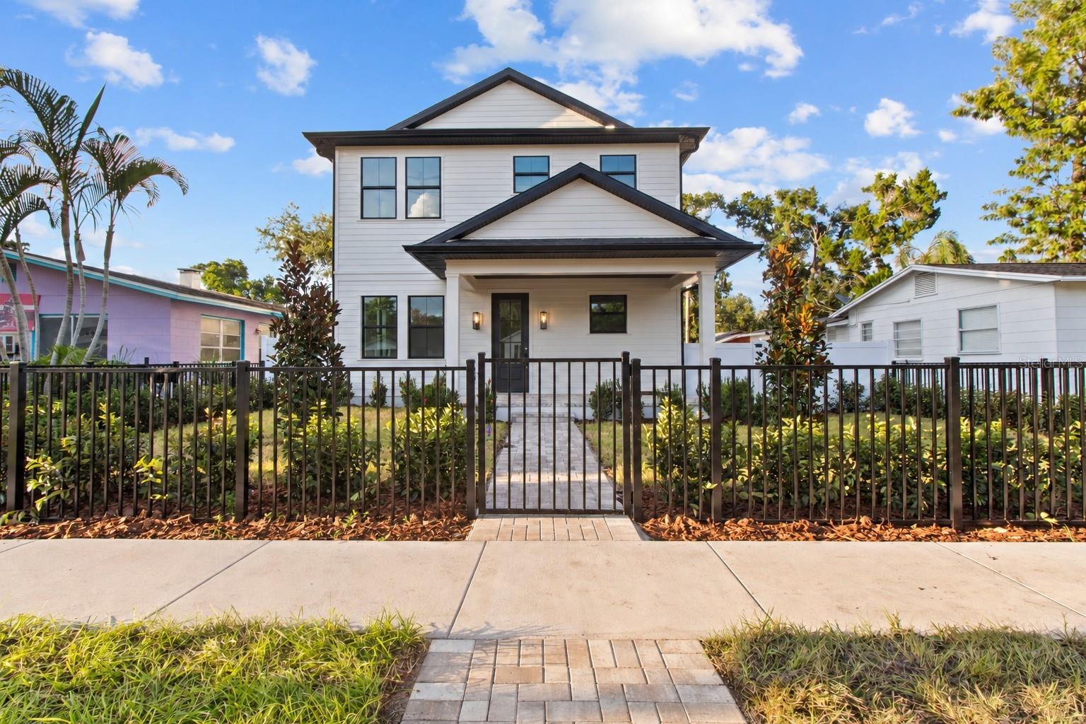 1025 Melrose Ave, Saint Petersburg, FL 33705