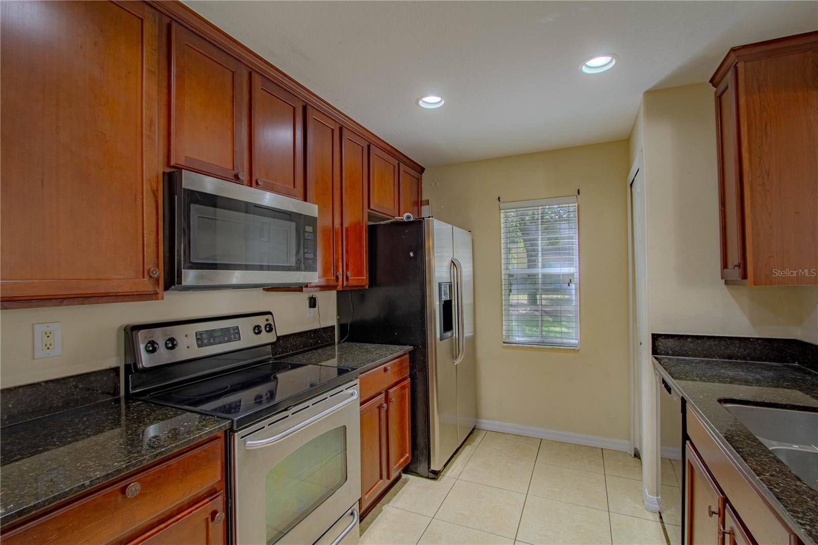 10917 Brickside Ct, Riverview, FL 33579 photo