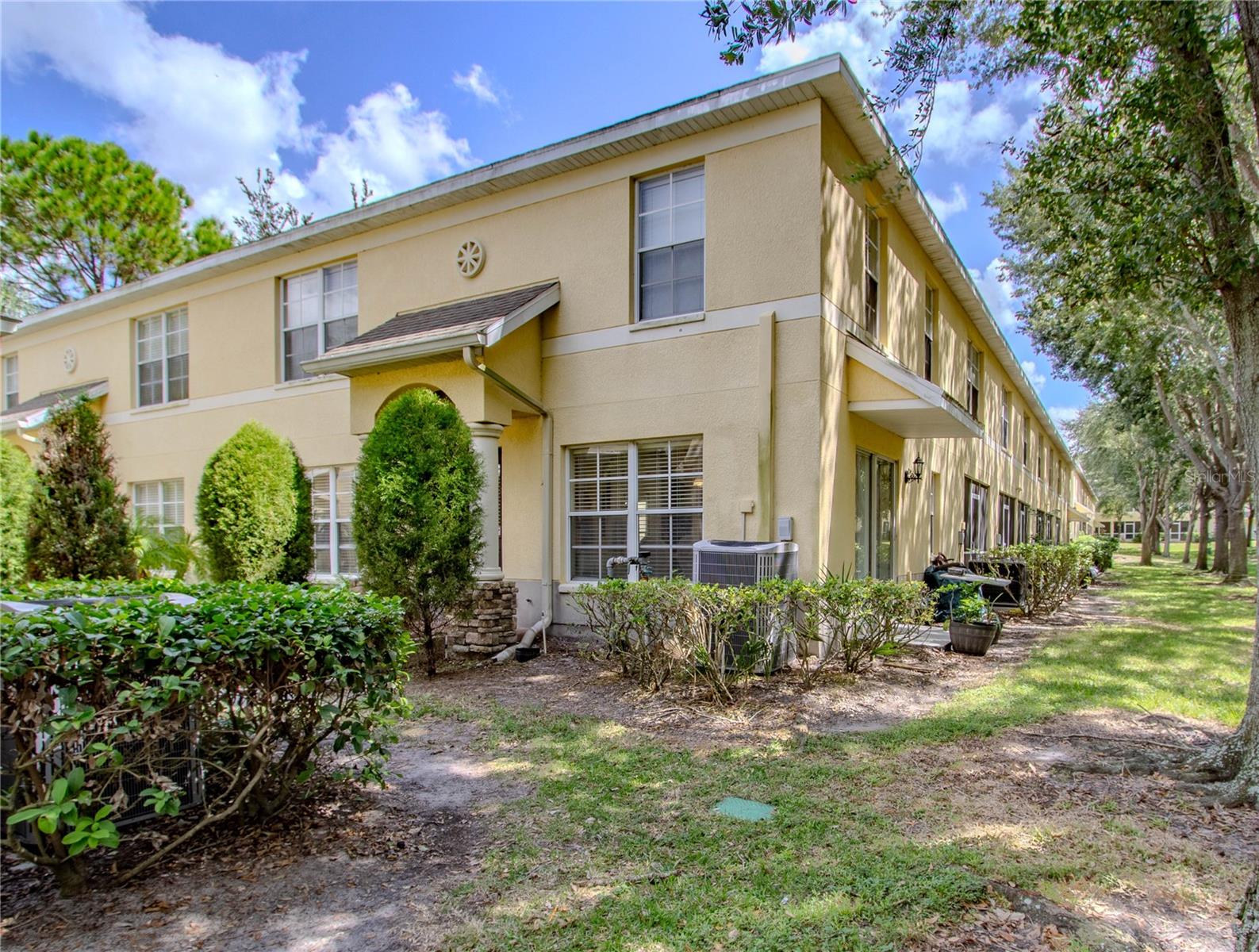 10917 Brickside Ct, Riverview, FL 33579