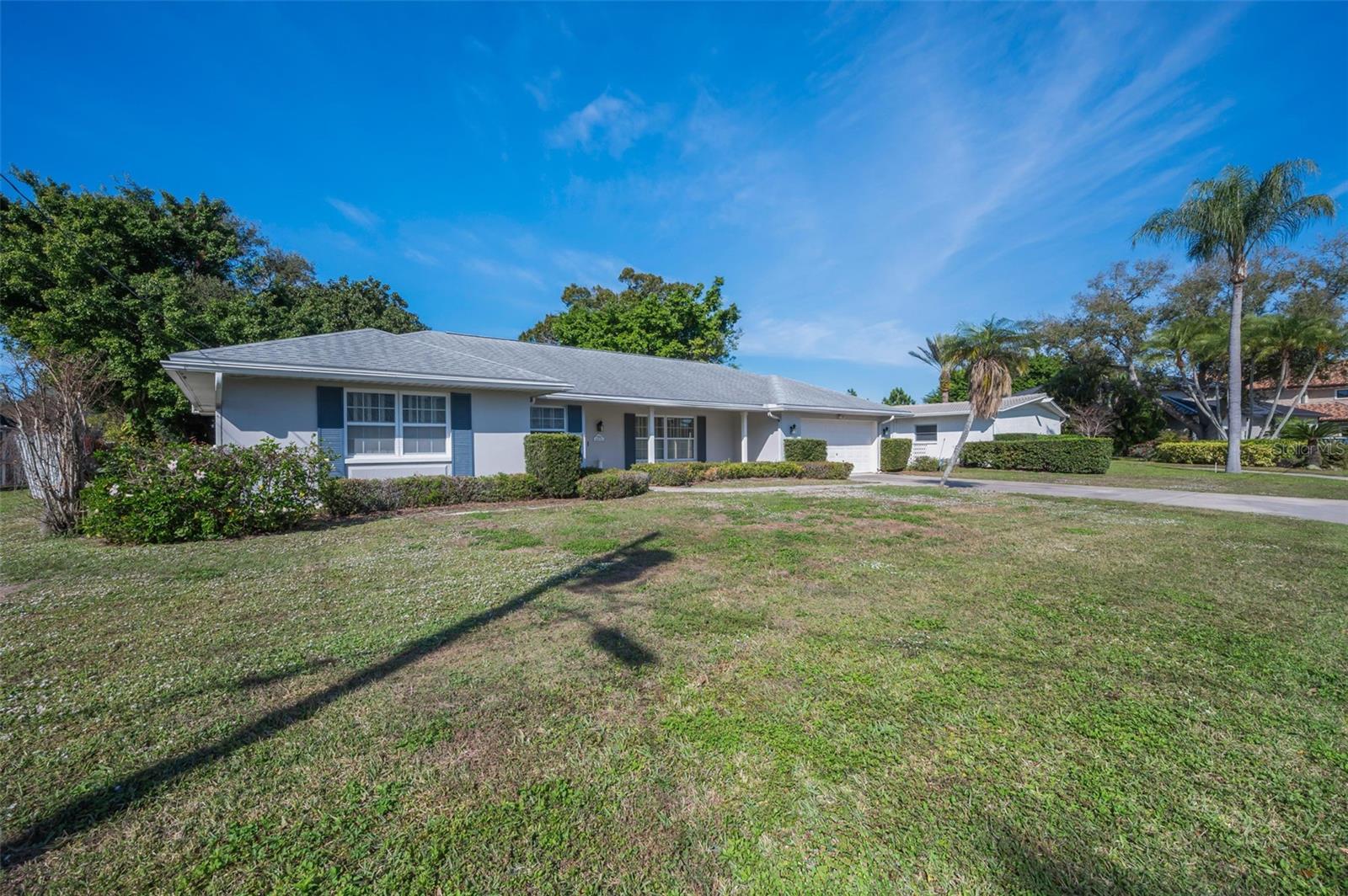4 Hibiscus Rd, Belleair, FL 33756 photo