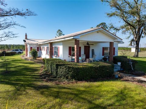 Single Family Residence in MAYO FL 1058 NW COUNTY ROAD 290.jpg