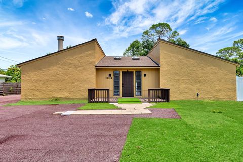 Single Family Residence in SARASOTA FL 2315 RIVERWOOD PINES DRIVE.jpg