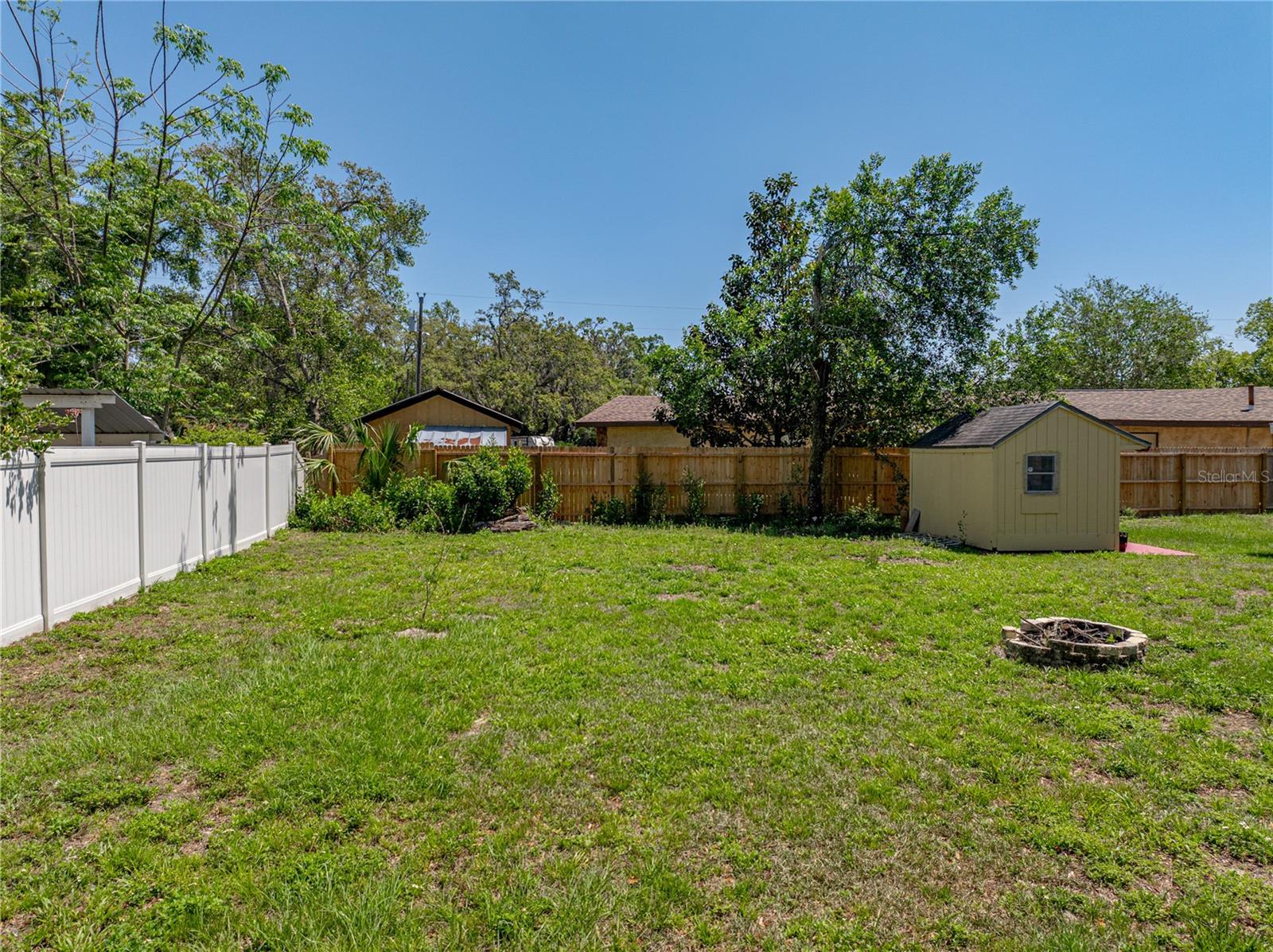 Single Family Residence in DADE CITY FL 34477 POINSETTIA PLACE 56.jpg