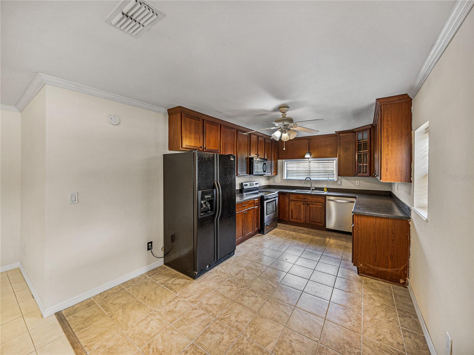 Single Family Residence in DADE CITY FL 34477 POINSETTIA PLACE 15.jpg