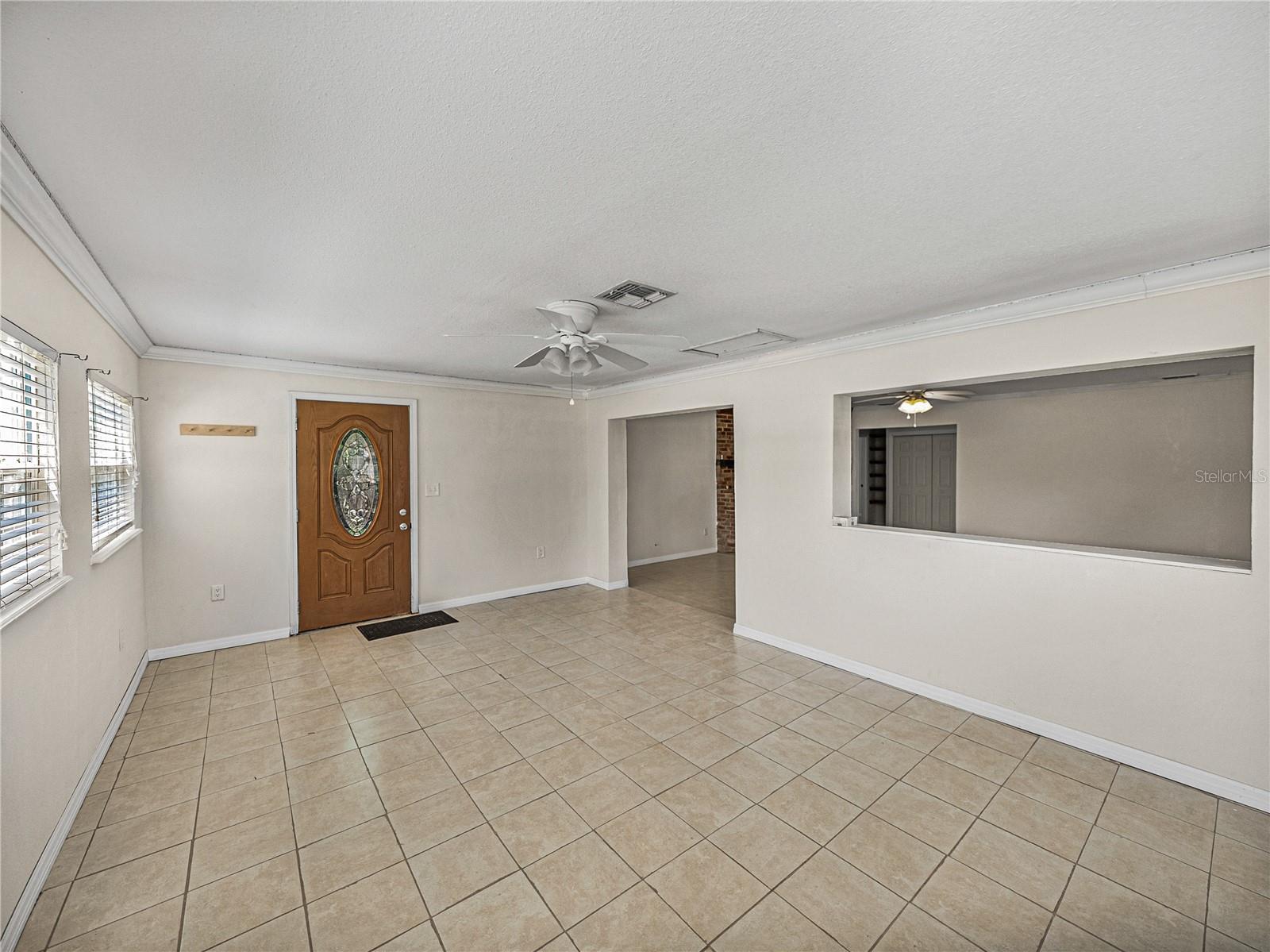 Single Family Residence in DADE CITY FL 34477 POINSETTIA PLACE 11.jpg